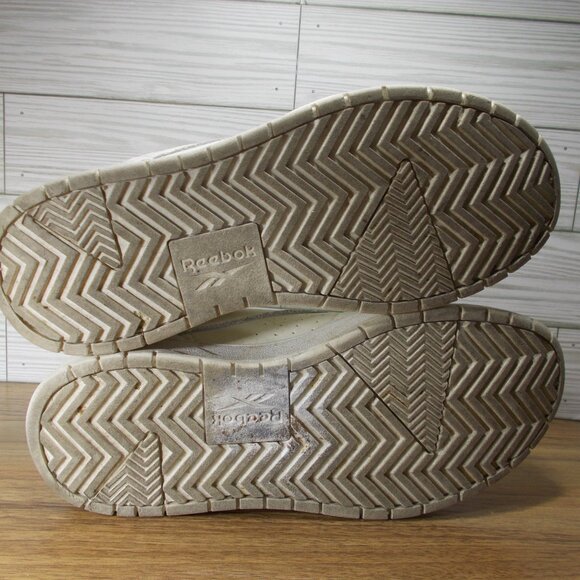 Reebok Classic Leather Women's Size 7.5 Shoes - Picture 4 of 4